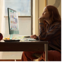 Apple iMac 24″ M3 – All-in-One 4.5K Retina, 8-Core CPU, 10-Core GPU, 8GB RAM, 256GB SSD, Silver, Teclado y Mouse Español Chile