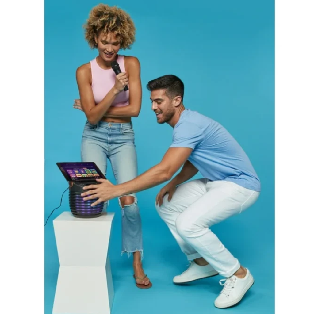 Sistema de Karaoke Singing Machine SingCast One | Bluetooth | Show de Luces LED | Transmisión de Letras a TV | Referencia SMC2020 | Nuevo