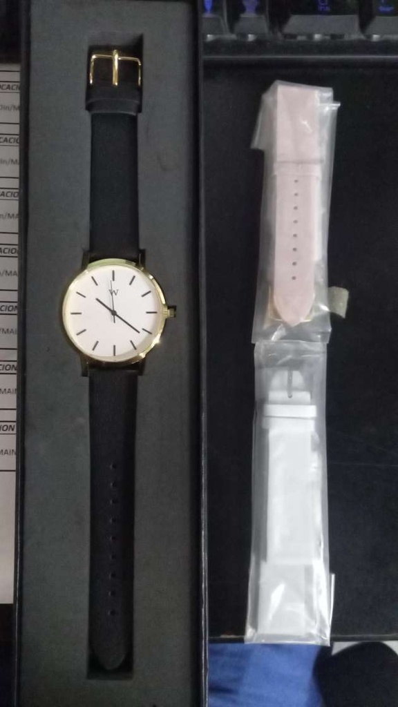 Reloj de Pulsera Wanderlust Dorado, Esfera Blanca +2 correas de regalo